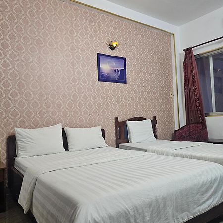 Khach San Trung Mai Hotell Ho Chi Minh-staden Exteriör bild