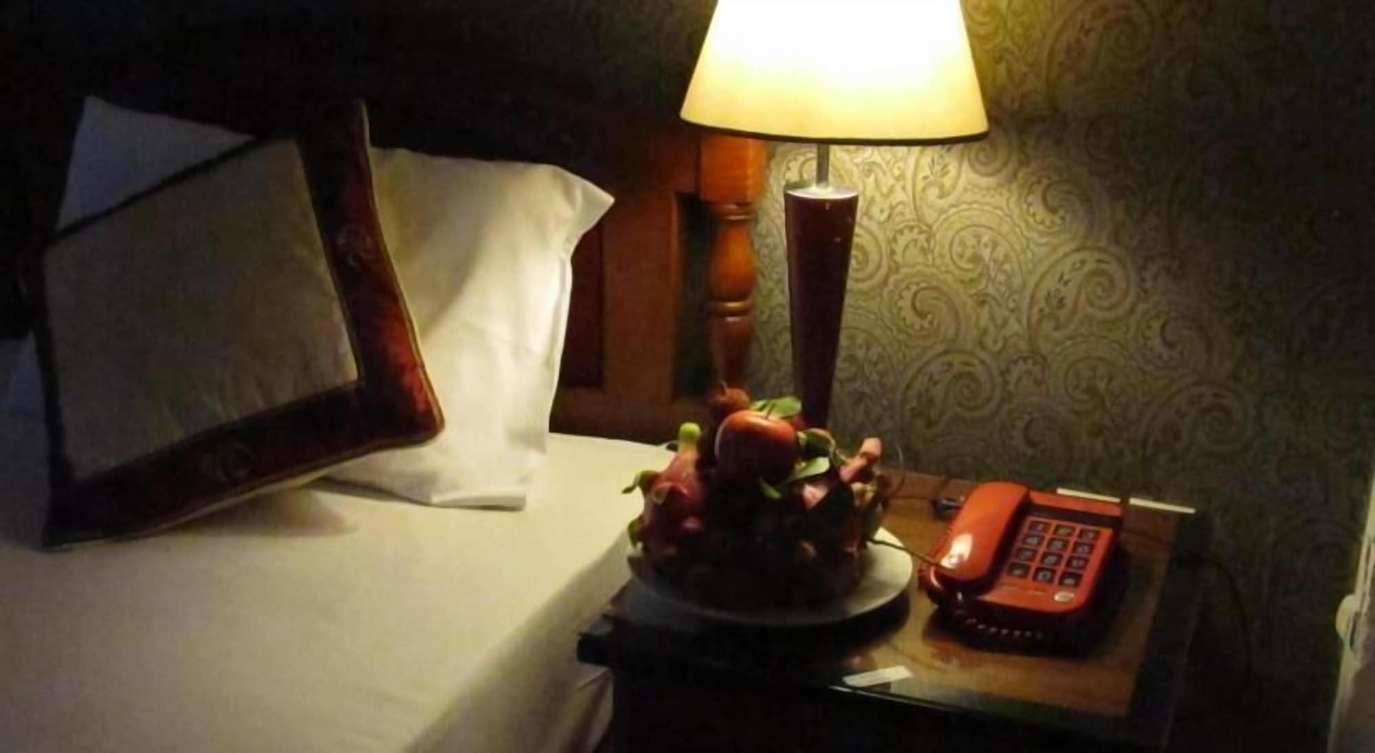 Khach San Trung Mai Hotell Ho Chi Minh-staden Exteriör bild
