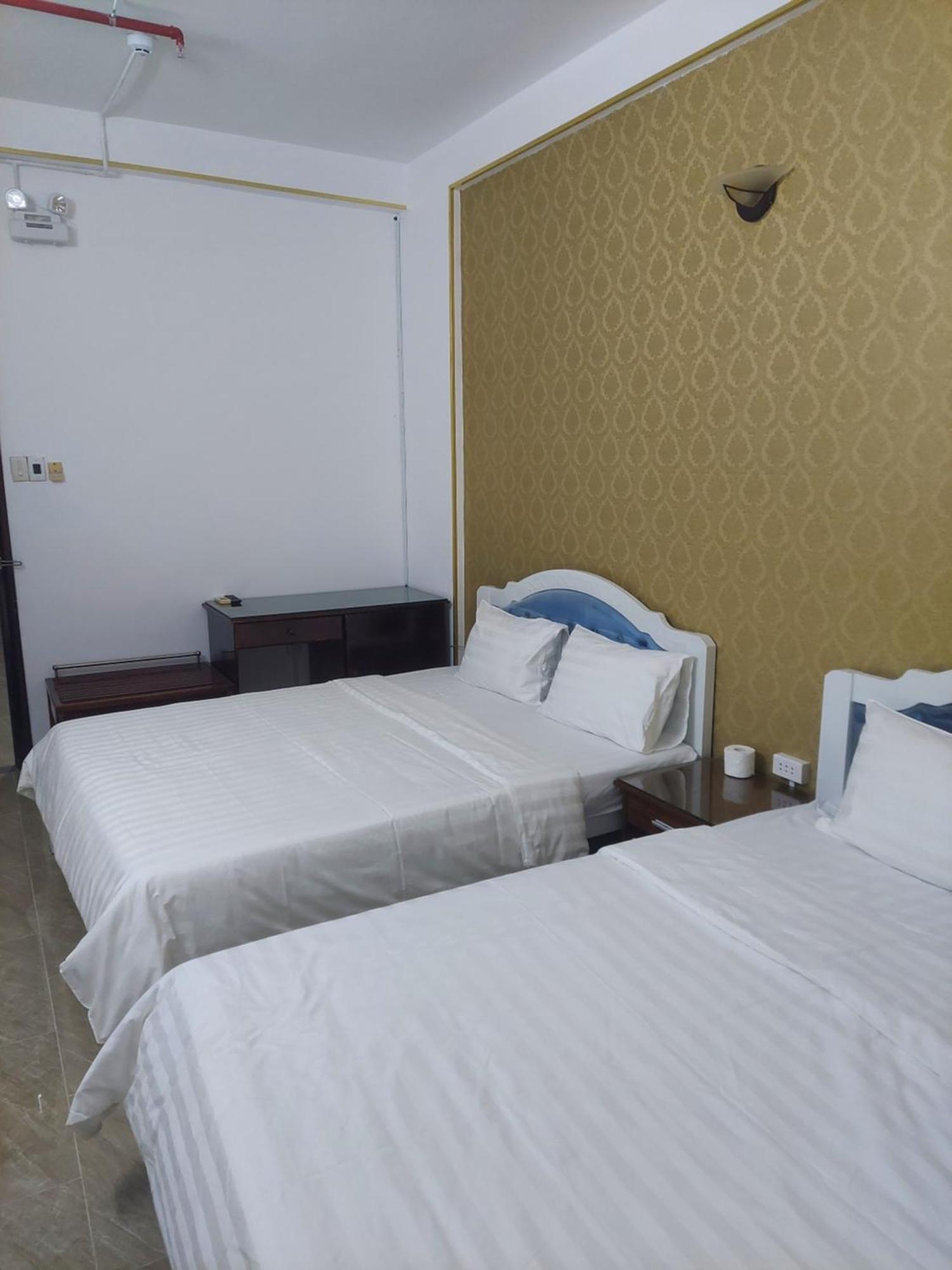 Khach San Trung Mai Hotell Ho Chi Minh-staden Exteriör bild