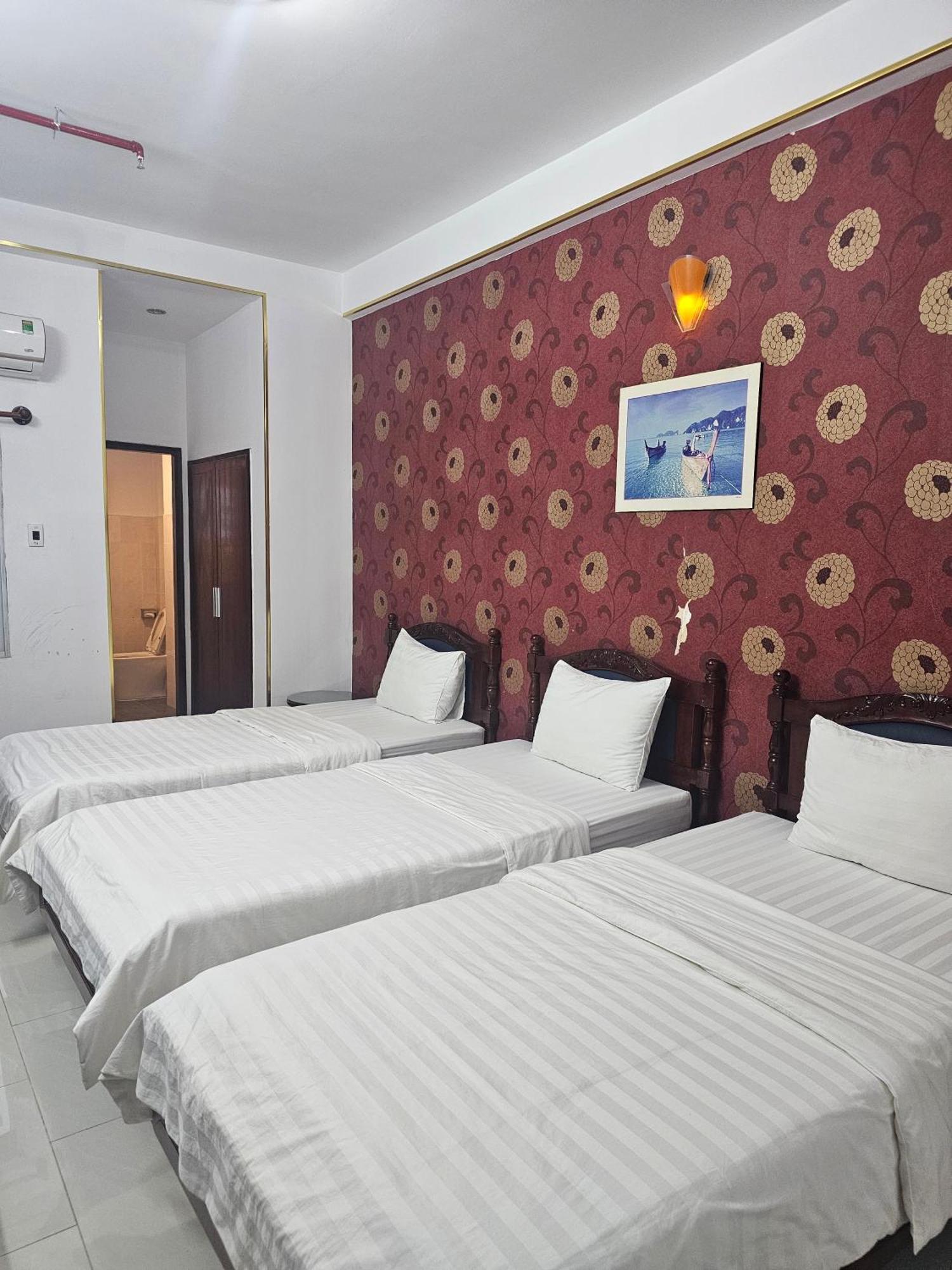 Khach San Trung Mai Hotell Ho Chi Minh-staden Exteriör bild