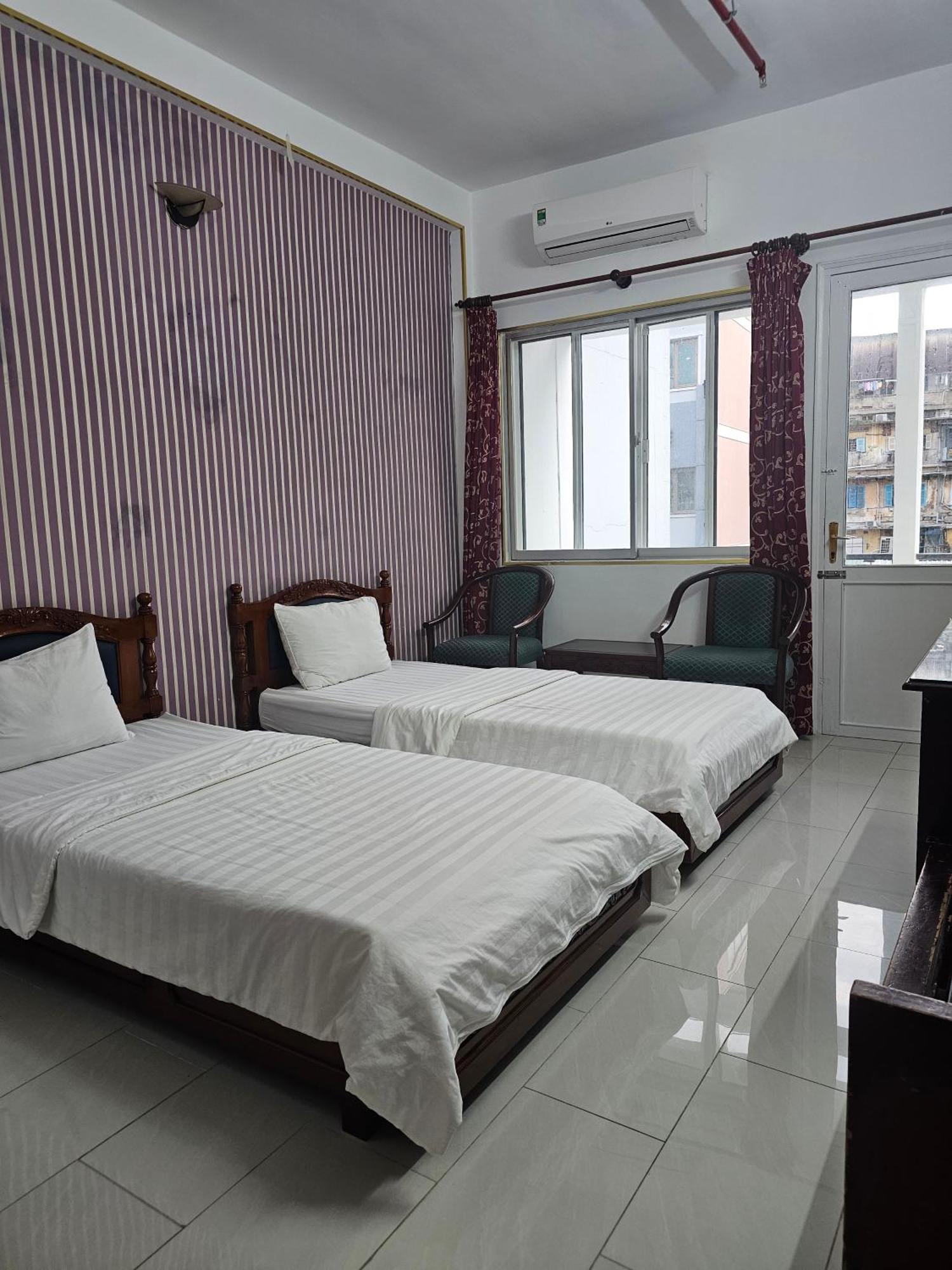 Khach San Trung Mai Hotell Ho Chi Minh-staden Exteriör bild