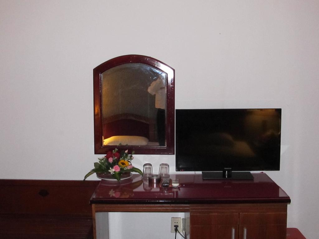 Khach San Trung Mai Hotell Ho Chi Minh-staden Rum bild