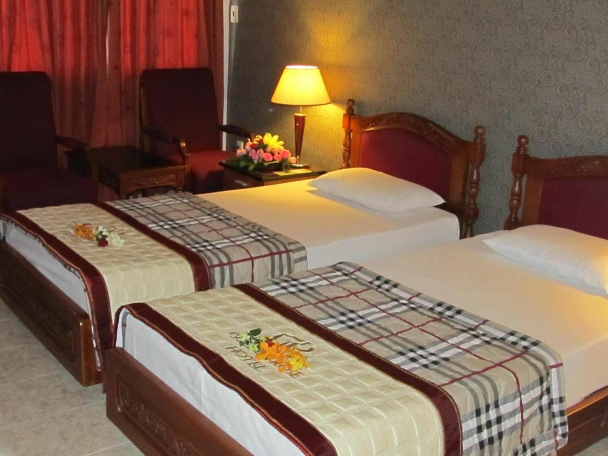 Khach San Trung Mai Hotell Ho Chi Minh-staden Exteriör bild