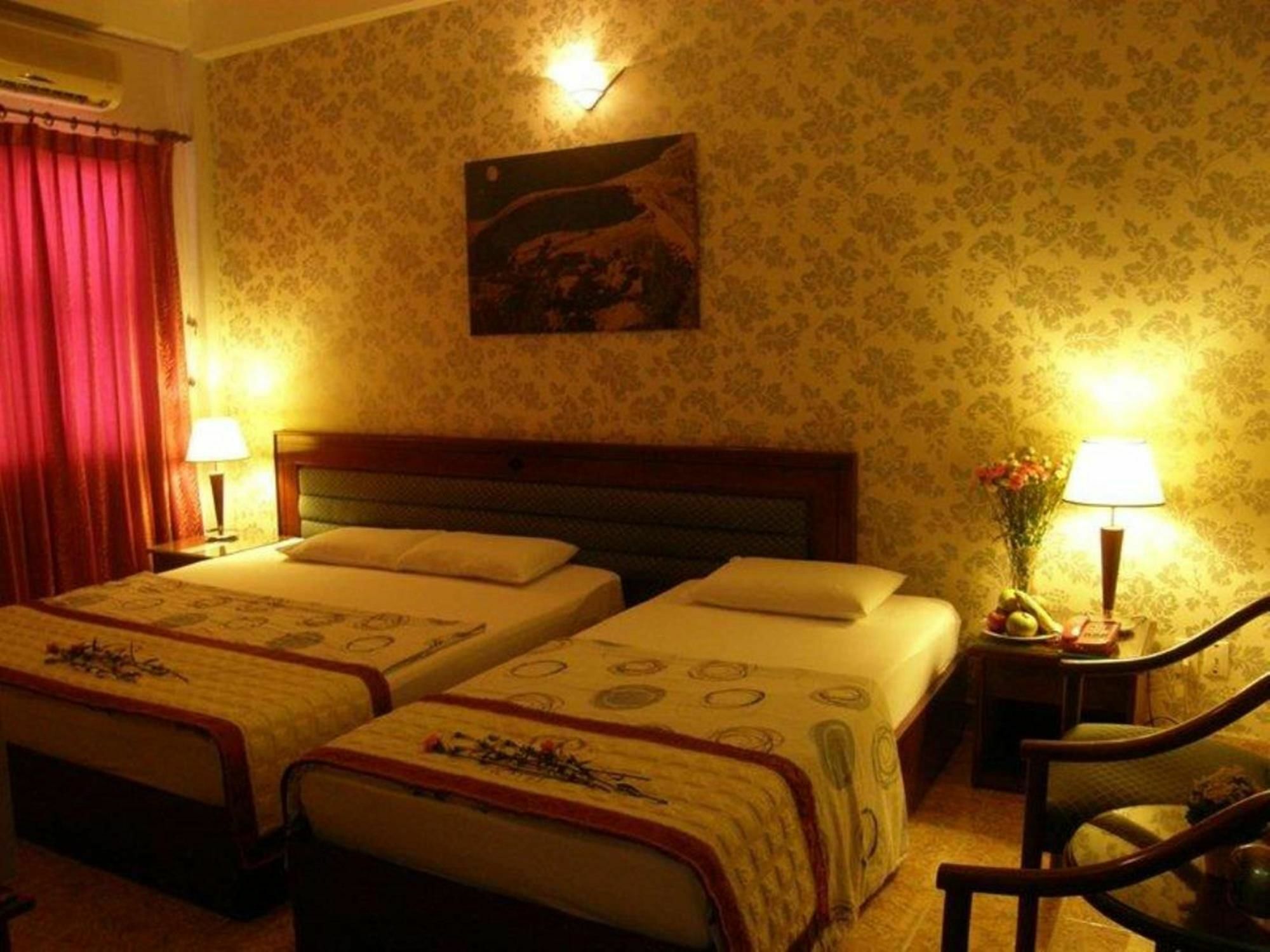 Khach San Trung Mai Hotell Ho Chi Minh-staden Exteriör bild
